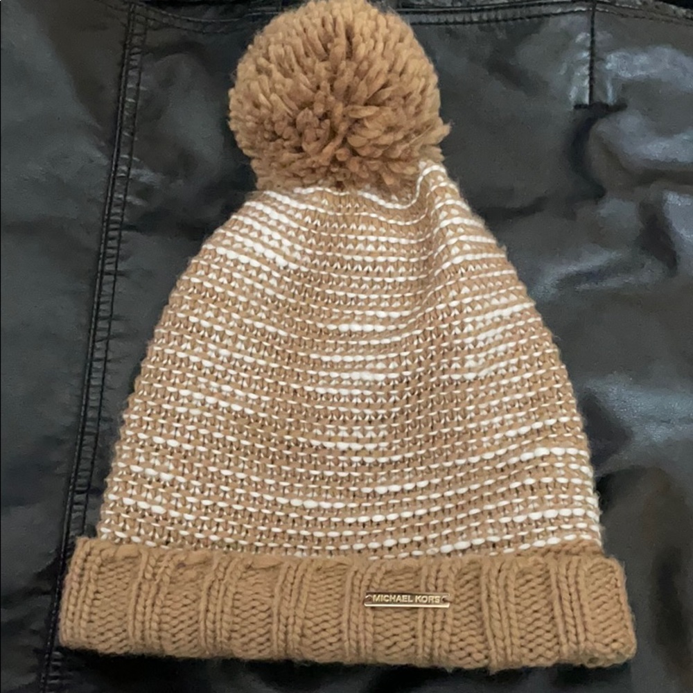 Michael Kors hat